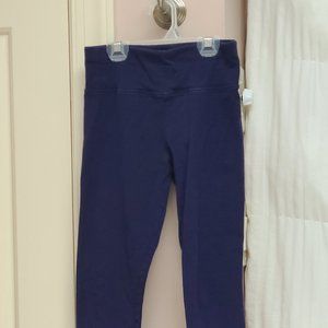 Blue capri length leggings